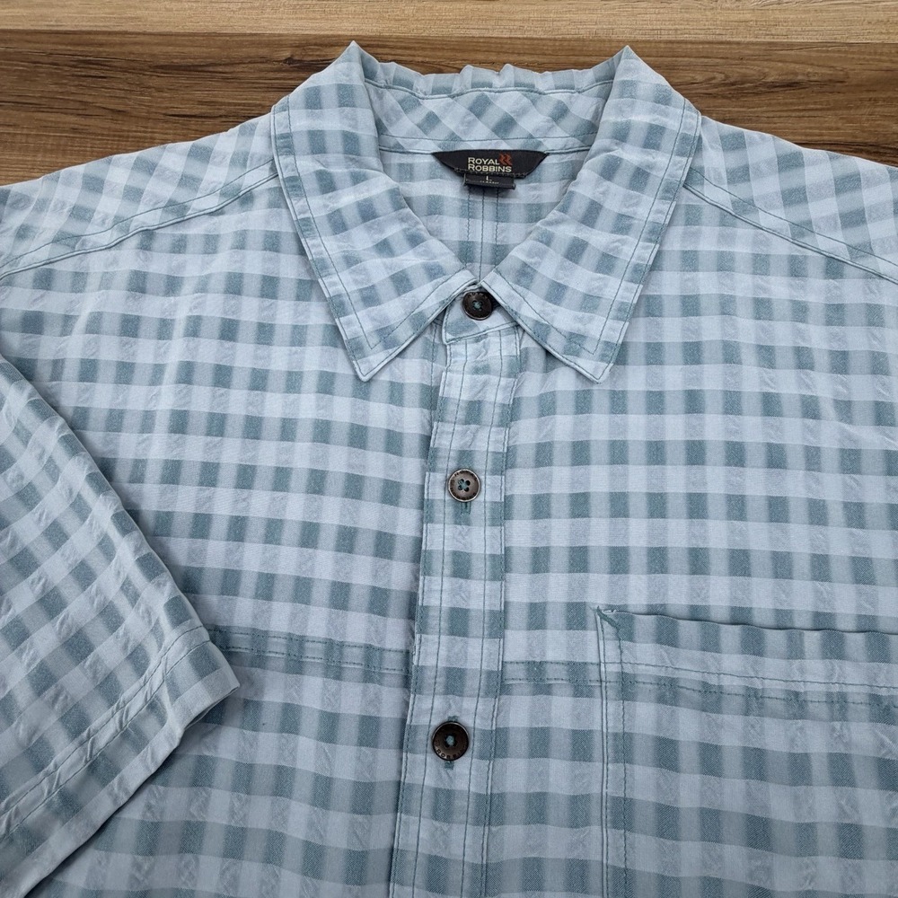 Royal Robbin's Button Down Men's Shirt Large Blue Classic Fit Hiking Outdoor
